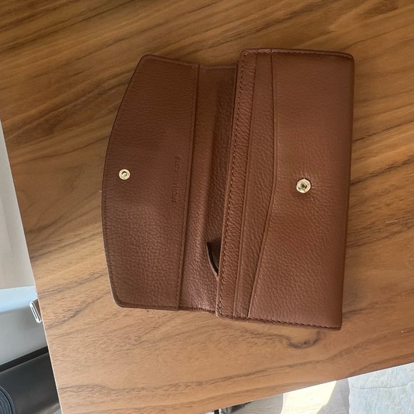 Michael Kors Wallet - Picture 2 of 6